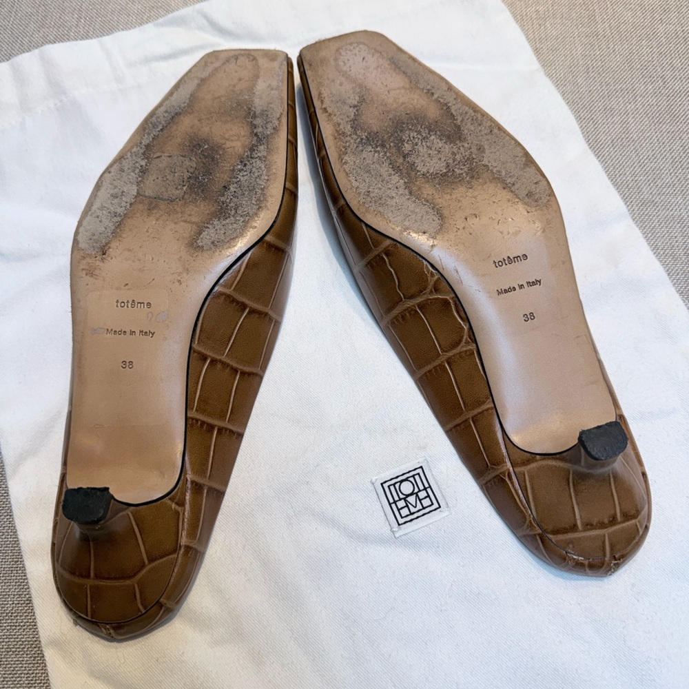 Toteme The Mule Croc-Embossed Flats - Picture 7 of 10